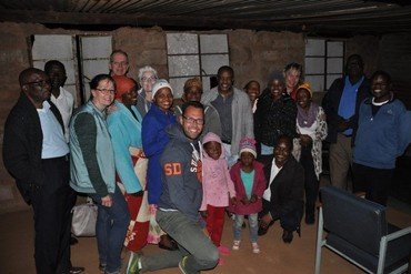 Titelbild Gemeinde in der Kirche von Makofane Gemeinde Tswetlane 2018