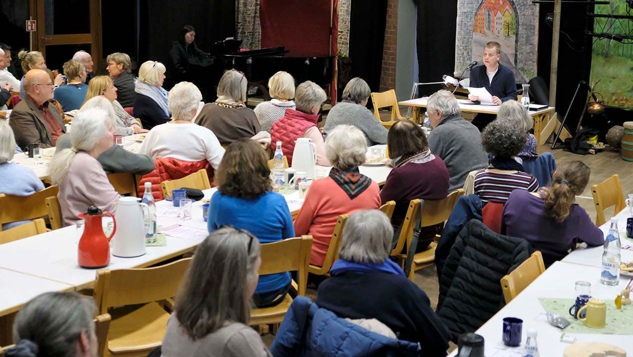 Lesung beim Literaturgottesdienst